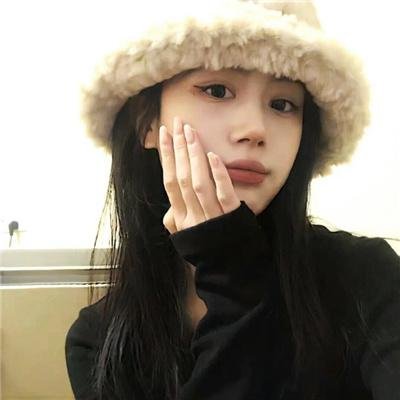 铁路的白蔷薇